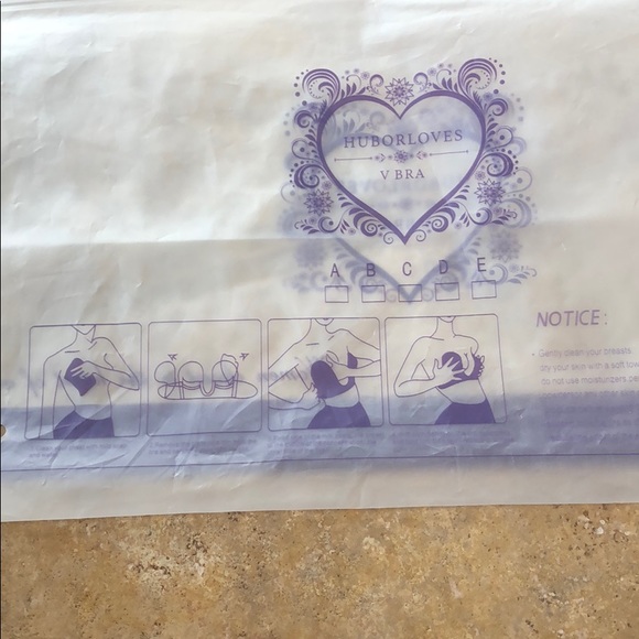 HuborLoves Strapless U-shaped Adhesive Bra - Picture 8 of 8